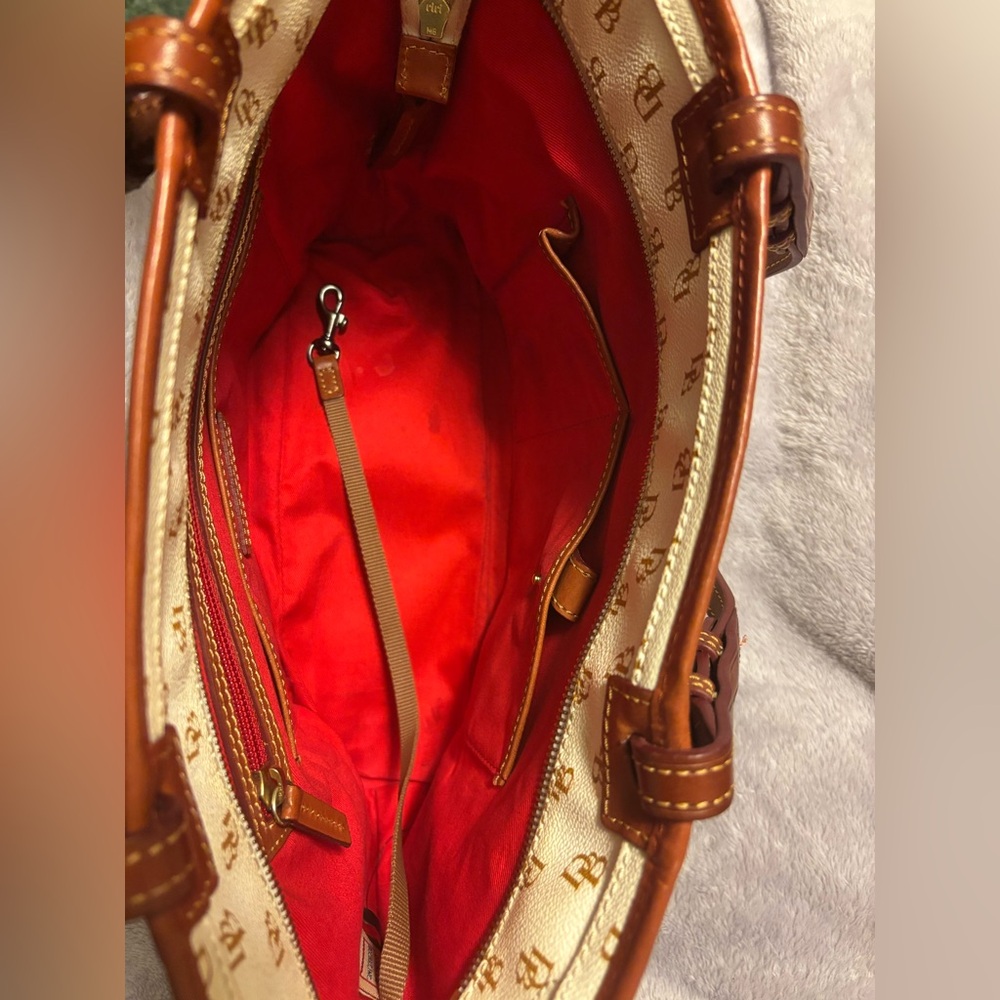 Dooney & Bourke shoulder purse - Picture 7 of 9